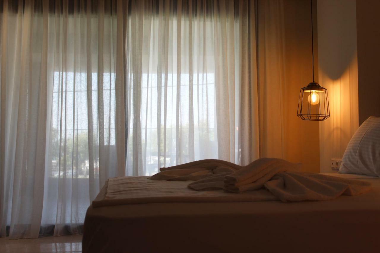 נאוס מרמרס Thetis Boutique Apartments מראה חיצוני תמונה